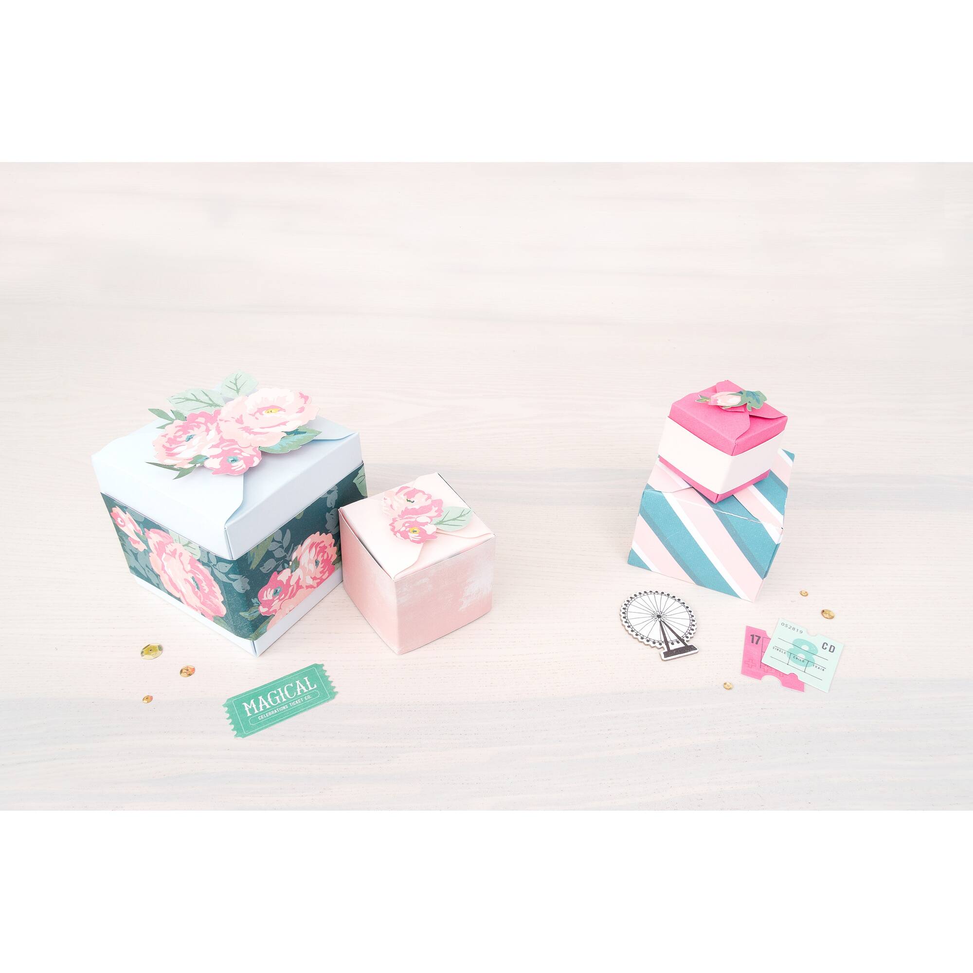 We R Memory Keepers Gift Box Punch Board